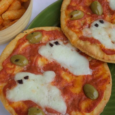 Ghostly Pizza