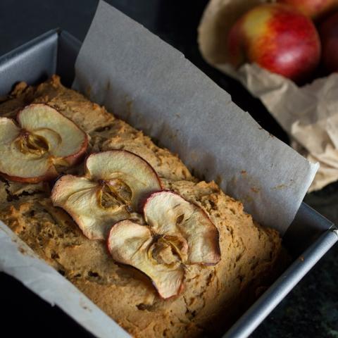 Apple & Ginger Loaf