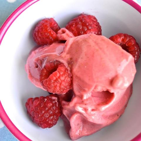 Raspberry & Banana Sundae